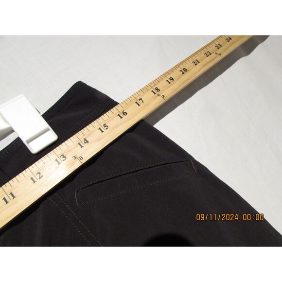 ATHLETA LONG SHORTS BLACK SIZE 8 WOMEN'S CARGO SIDE POCKETS WORKOUT TIES AT LEG - Picture 9 of 12